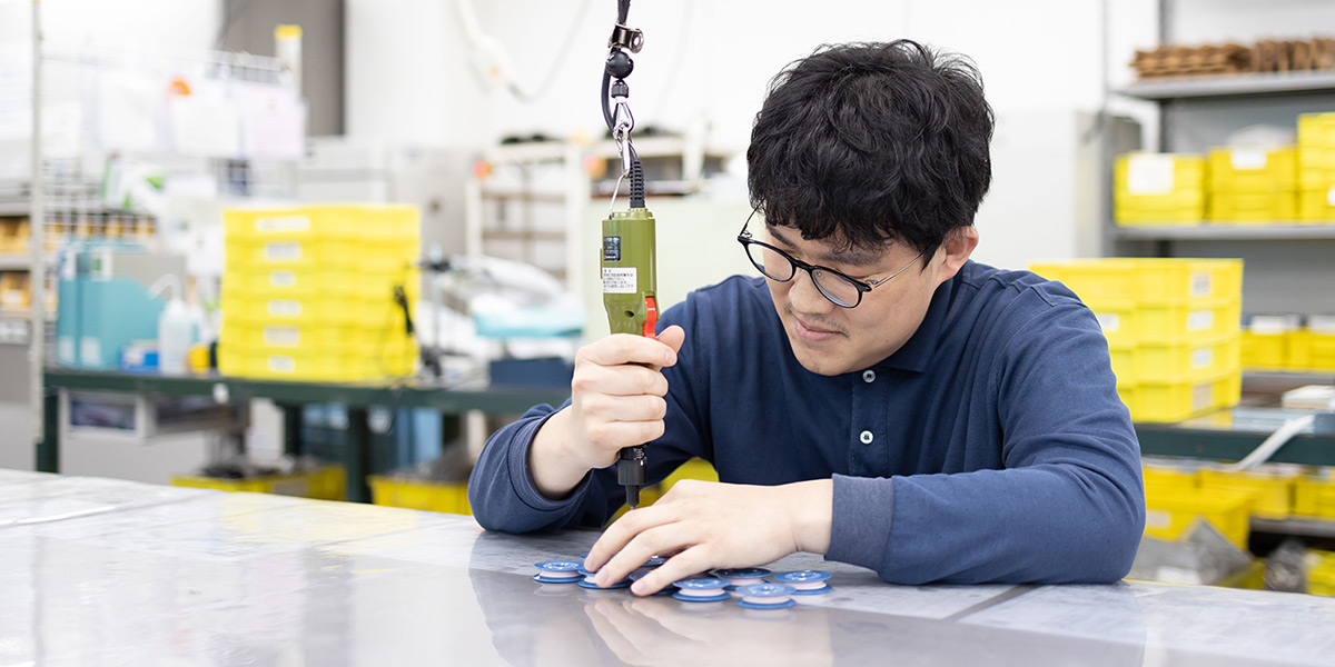 湯浅糸道工業の職種紹介「製品課」のメインイメージ写真